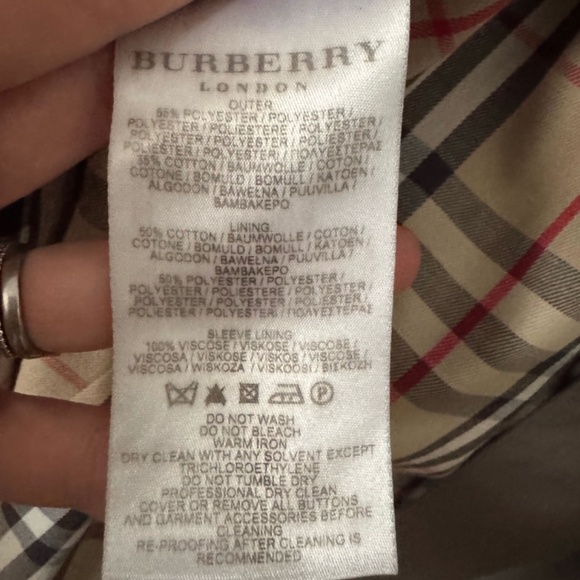 Burberry Trench, modern cut US size 10 Uk size 12 - Picture 9 of 16